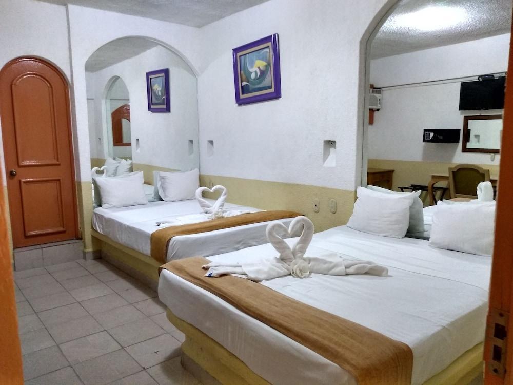 D'Cesar Hotel Acapulco Exterior photo